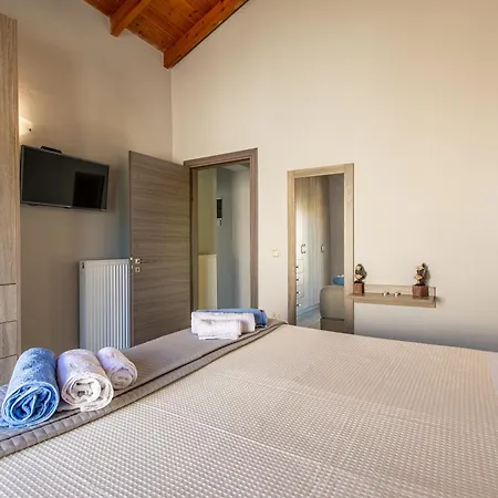 Villa Neaira